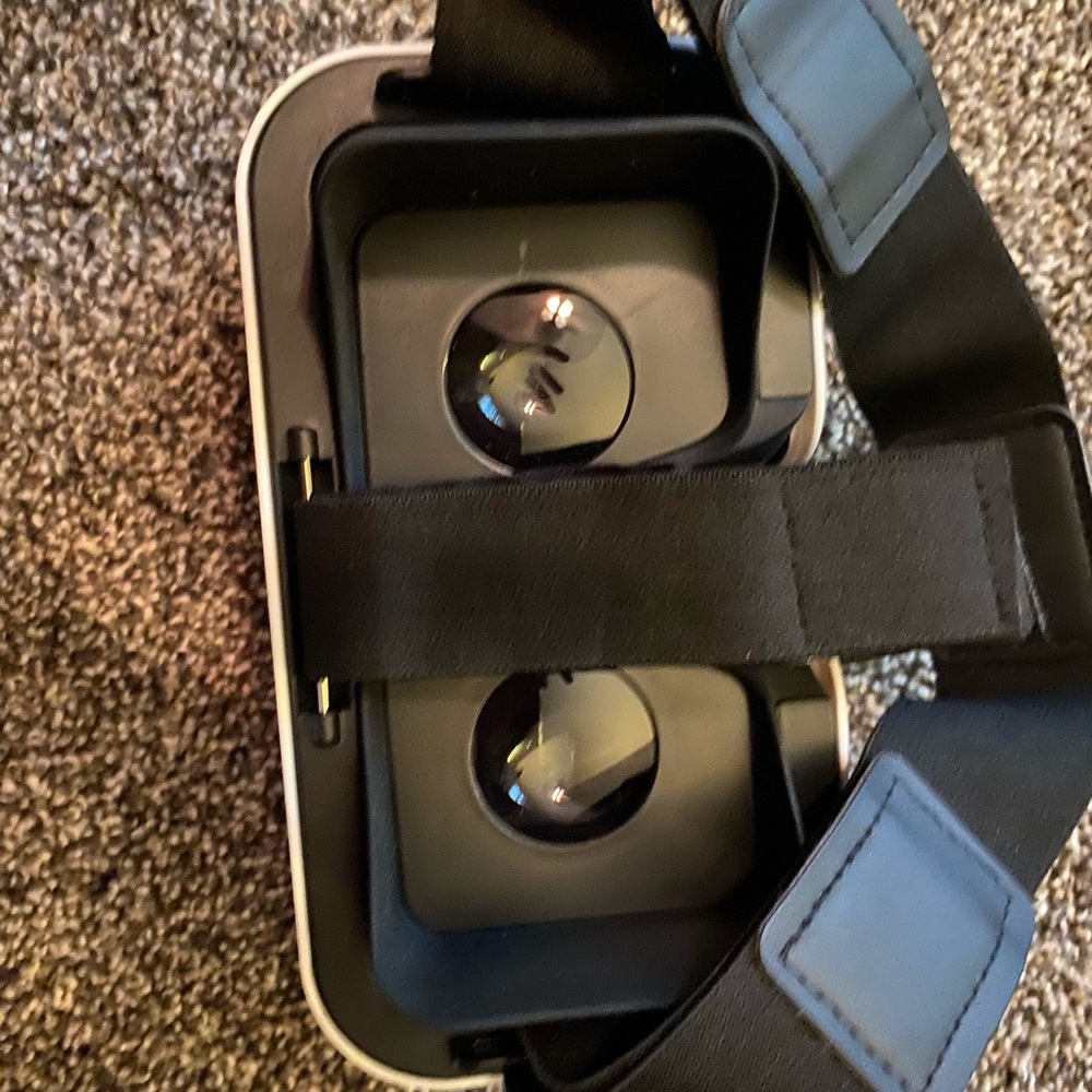 Virtual Reality headset. - Picture 3 of 4